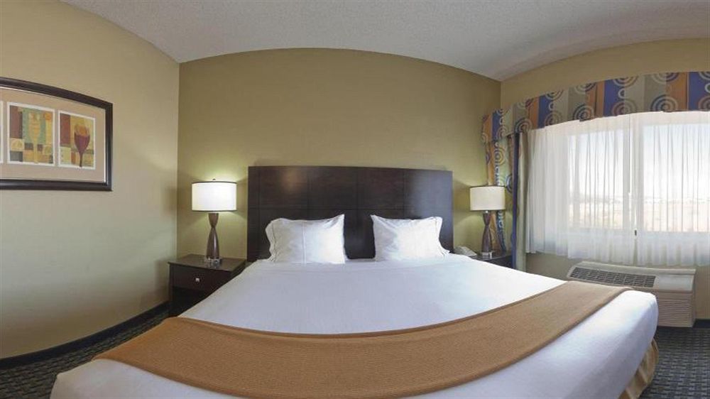 Holiday Inn Express & Suites Phoenix/Chandler Exterior foto